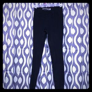 Stretchy black ponte legging